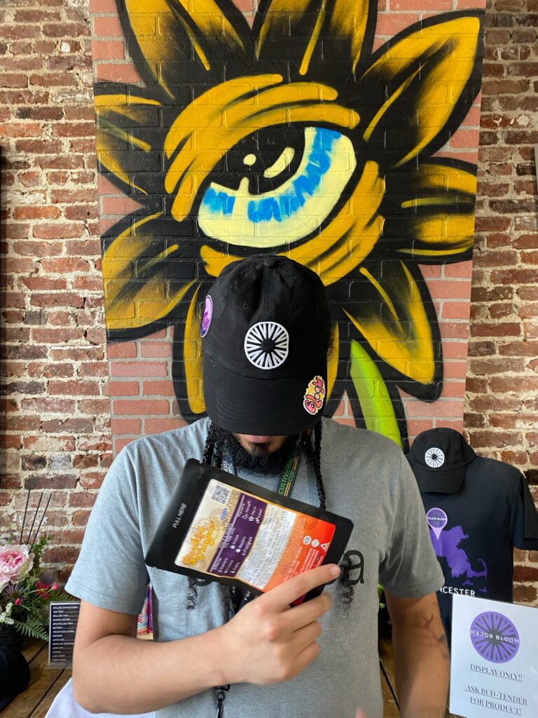 What Makes Major Bloom's Budtender Team Stand Out